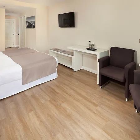 Готель Melia Costa Del Sol