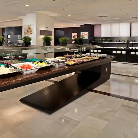 ميليا كوستا ديل سول فندق 4*