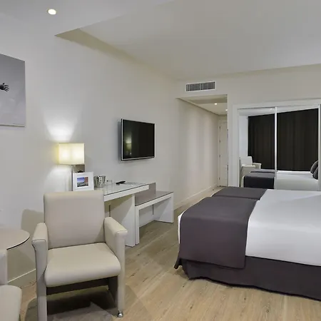 호텔 멜리아 코스타 델 솔 토레몰리노스